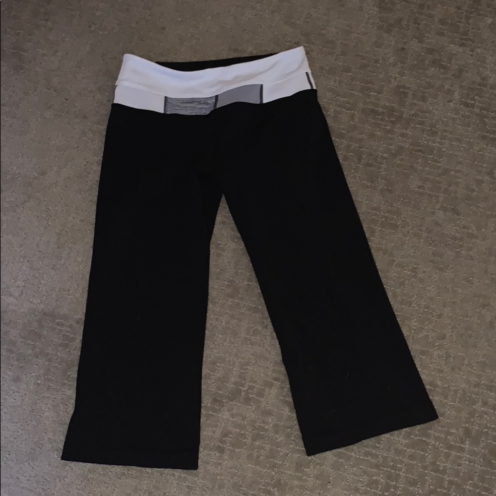 Lulu lemon capris
